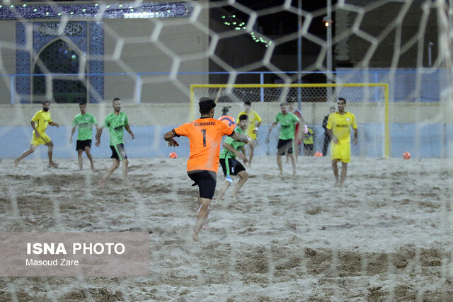 جدال قهرمان و نائب قهرمان در هفته هفتم لیگ برتر فوتبال ساحلی کشور