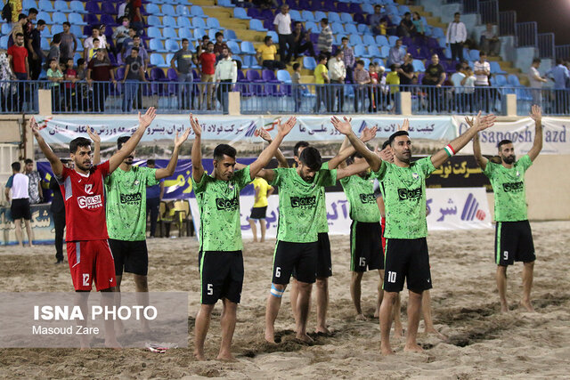 جدال قهرمان و نائب قهرمان در هفته هفتم لیگ برتر فوتبال ساحلی کشور