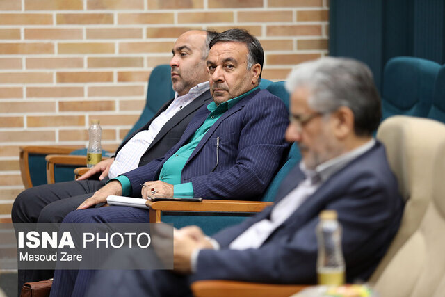 افتتاح ۱۱ طرح شاخص مروست در هفته دولت/لزوم تقویت کشاورزی نوین در مروست