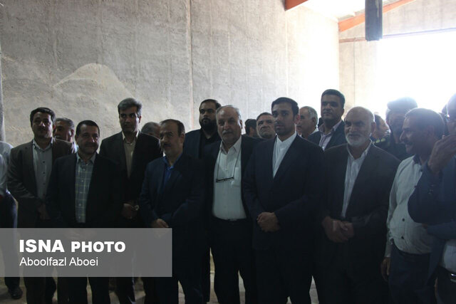 طرحهای عمرانی و اقتصادی مهریز افتتاح شد