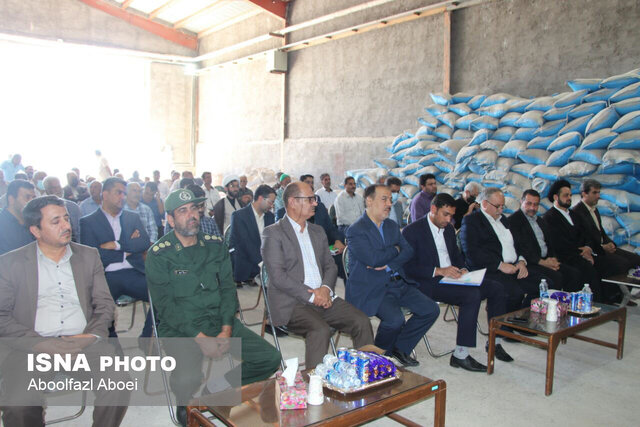 طرحهای عمرانی و اقتصادی مهریز افتتاح شد