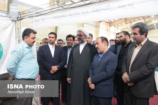 برپایی نمایشگاه آوای خـدمـت در مهـریــز همزمان با هفته دولت