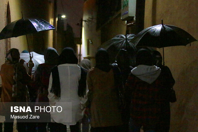 طراوت اولین باران پاییزی در یزد