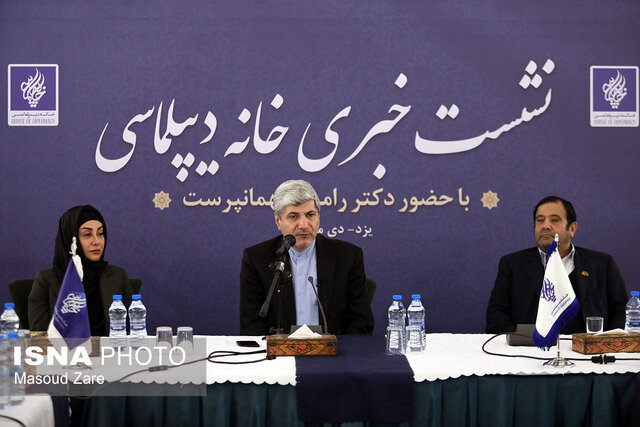 دیپلماسی اقتصادی برای روابط بهتر خارجی، ضروری است