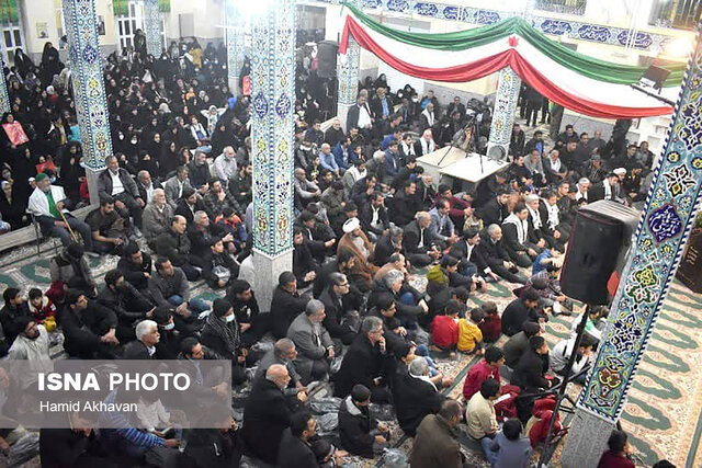 رمز محبوبیت حاج قاسم در طاعت و بندگی خداوند بود