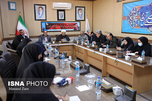 رقابت ۳۱ اثر در بخش رقابت جشنواره ملی تئاتر ایثار/اجرای نقالی دفاع مقدس در گلزارهای شهدای کشور