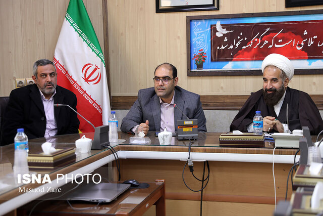 رقابت ۳۱ اثر در بخش رقابت جشنواره ملی تئاتر ایثار/اجرای نقالی دفاع مقدس در گلزارهای شهدای کشور