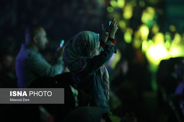 تجلیل از جوانان برگزیده استان یزد در جشن روز جوان