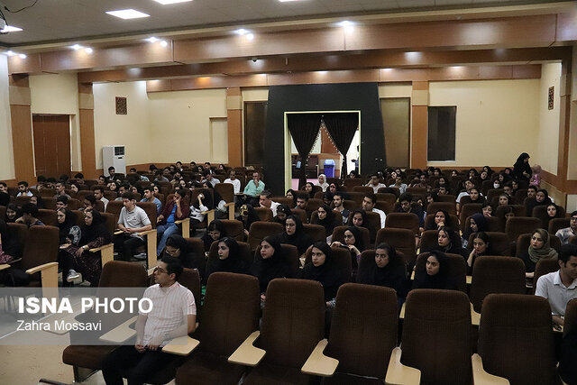 بزرگداشت فردوسی و پاسداشت زبان فارسی در دانشگاه یزد