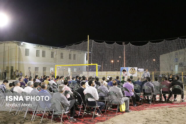 افتتاح نخستین زمین فوتبال ساحلی خیری استان یزد در مهریز