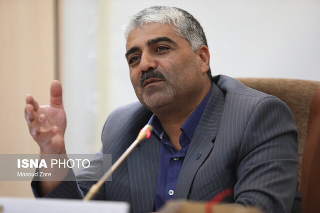 تامین نان انبوه دستگاهها از نانواییها ممنوع است/برخی دستگاهها همچنان مقاومت میکنند