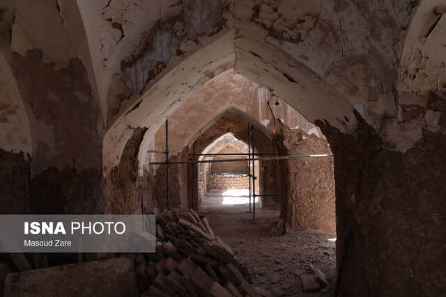 تکذیب تخریب آرایههای مسجد شیخیها/آسیب شدید مسجد ژس از ۲۰ سال رها شدن