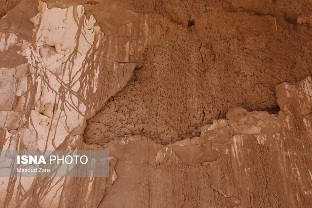 تکذیب تخریب آرایههای مسجد شیخیها/آسیب شدید مسجد ژس از ۲۰ سال رها شدن