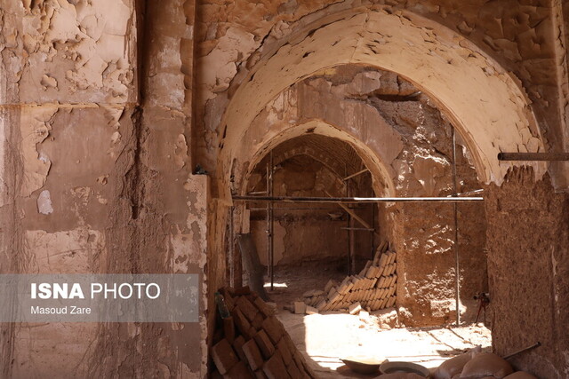 تکذیب تخریب آرایههای مسجد شیخیها/آسیب شدید مسجد ژس از ۲۰ سال رها شدن