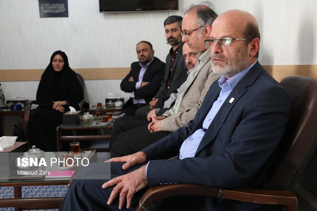 جهاددانشگاهی تربیت افراد متدین و متفکر را در جامعه رواج دهد