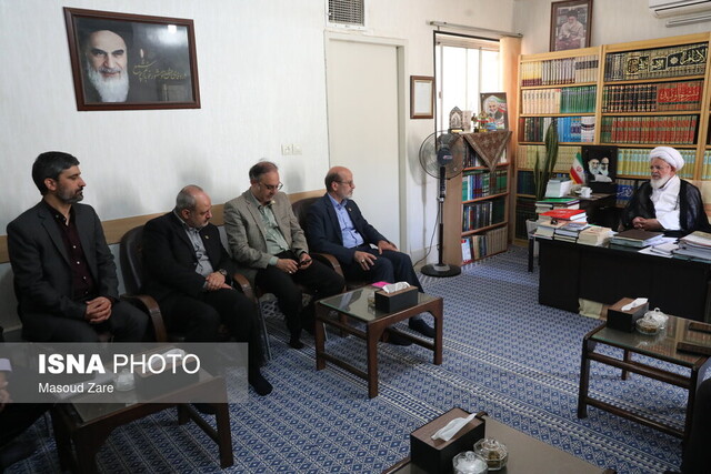 جهاددانشگاهی تربیت افراد متدین و متفکر را در جامعه رواج دهد