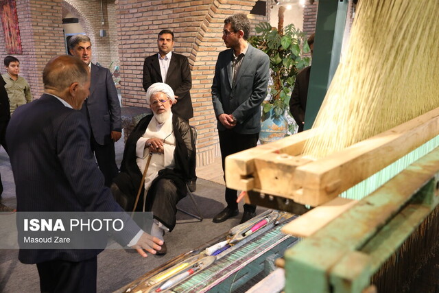 بازدید امام جمعه یزد از فعالیت برخی مشاغل سنتی