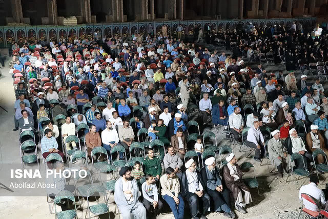 اولین یادواره شهدای روحانی و طلبه مهریز برگزار شد