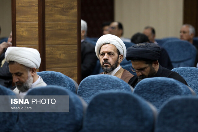 جلسه هفتگی تفسیر قرآن مدیران استان به میزبانی جهاددانشگاهی یزد