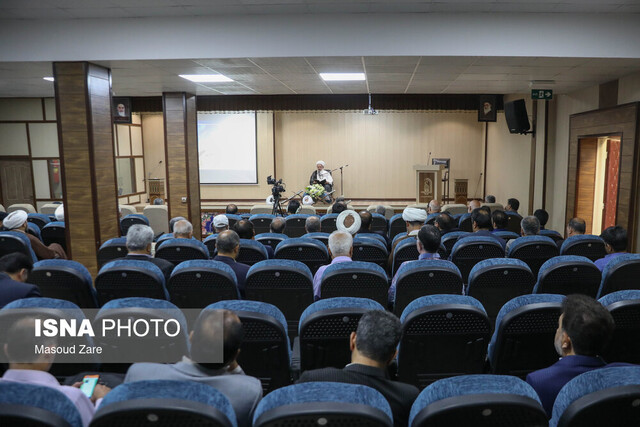 جلسه هفتگی تفسیر قرآن مدیران استان به میزبانی جهاددانشگاهی یزد