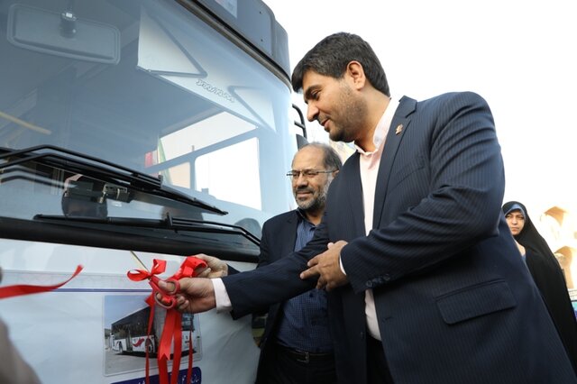 رونمایی از ناوگان خریداری و نوسازی شده حمل و نقل عمومی شهر یزد