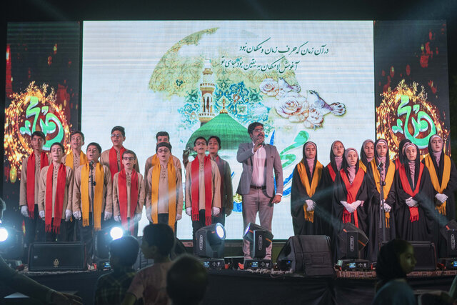 استقبال باشکوه یزدیها از جشن میلاد پیامبر اکرم(ص)