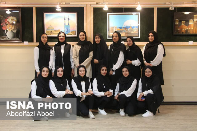 برپایی نمایشگاه گروهی هنرمندان نقاش مهریز