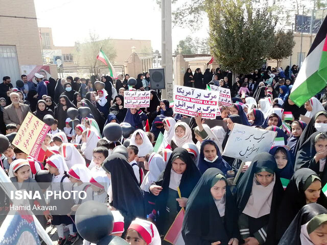 دانشآموزان بهابادی در حمایت از کودکان غزه تجمع کردند