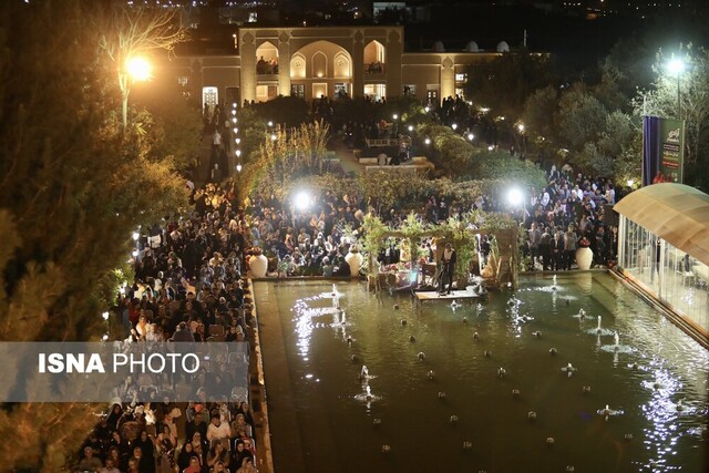 آغاز به کار چهارمین جشنواره انار تفت با حضور معاون وزیر میراث