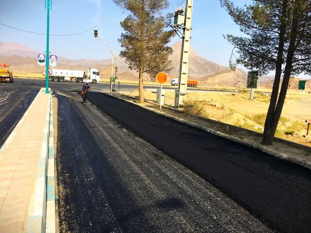 طرح نهضت آسفالت در معابر شهر تاریخی خرانق