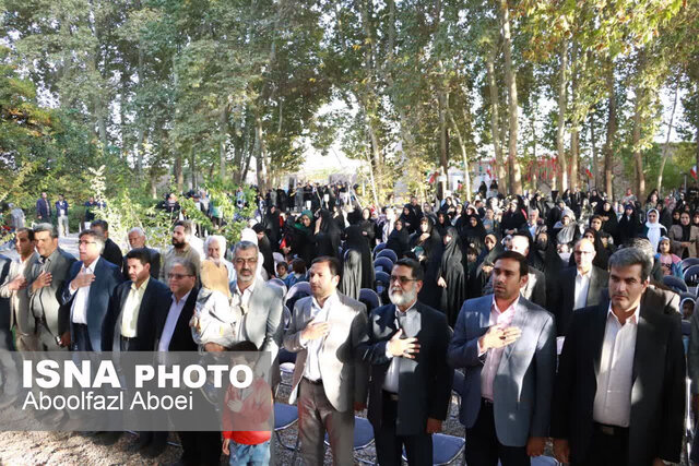 آغاز بکار چهارمین جشنواره قرمه، غذاها و نان سنتی مهریز