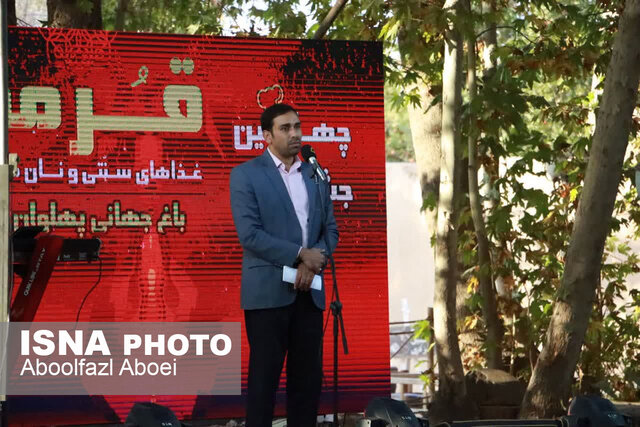 آغاز بکار چهارمین جشنواره قرمه، غذاها و نان سنتی مهریز