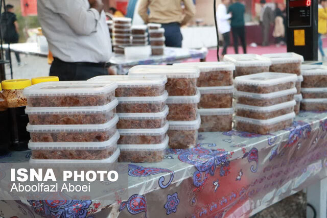 آغاز بکار چهارمین جشنواره قرمه، غذاها و نان سنتی مهریز