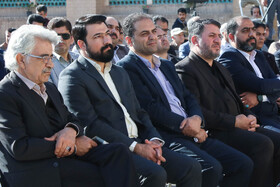 وداع با پیکر زندهیاد دکتر محمدعلی اسلامی ندوشن در دبیرستان ایرانشهر (محل تحصیل ایشان) در یزد