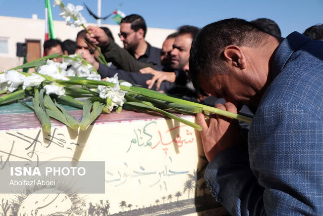 مهماننوازی روستائیان مهریزی از پیکر شهید خوشنام