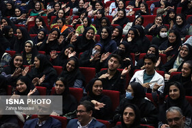 تجلیل دانشجویان برتر در دورهمی یلدایی دانشگاه یزد