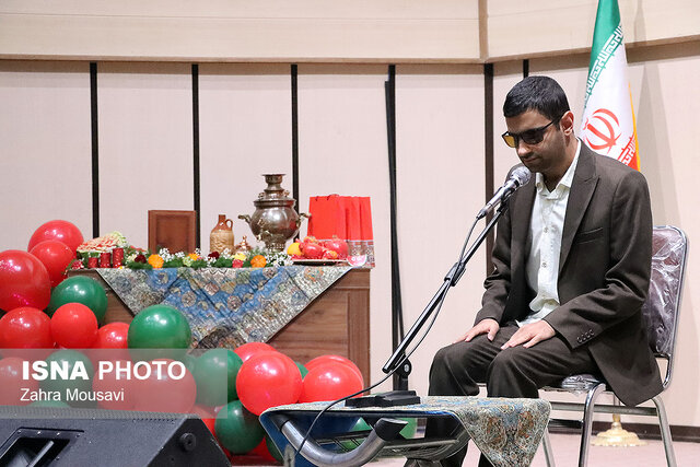 تجلیل دانشجویان برتر در دورهمی یلدایی دانشگاه یزد