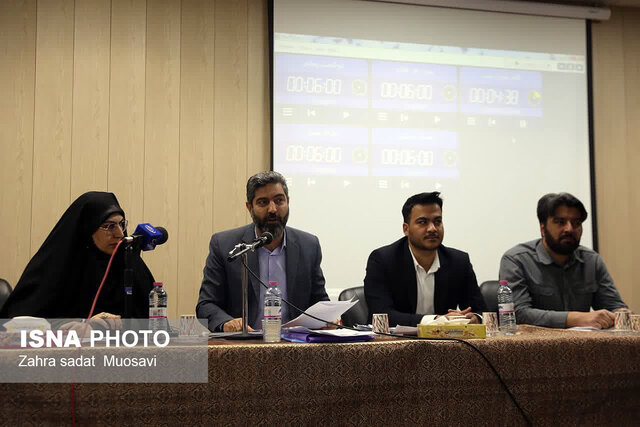 مناظره داوطلبان نمایندگی مجلس در دانشگاه علم و هنر یزد