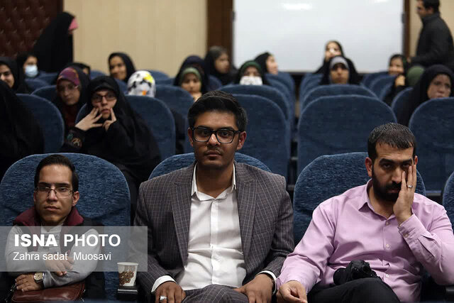 مناظره داوطلبان نمایندگی مجلس در دانشگاه علم و هنر یزد