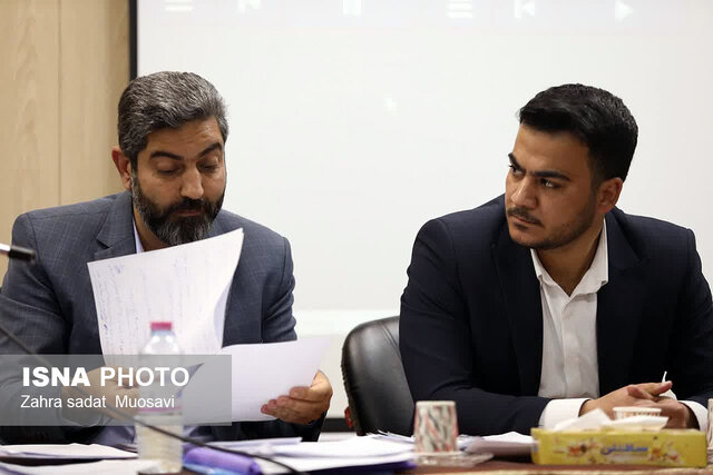 مناظره داوطلبان نمایندگی مجلس در دانشگاه علم و هنر یزد