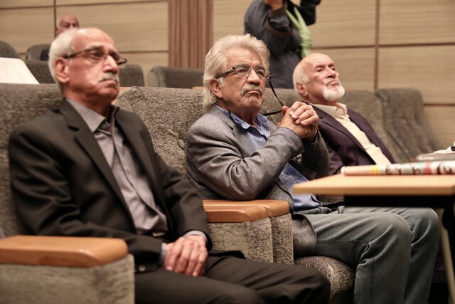 پاسداشت استاد «اسدالله شکرانه» در شب شکرانهی مرکز علمی فرهنگ و هنر یزد