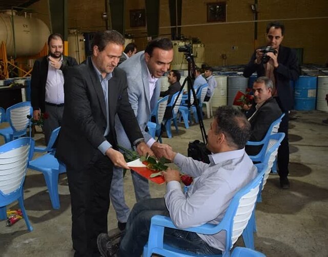 وظیفه مسئولان هموار کردن مسیر تولید و امنیت شغلی کارگران است