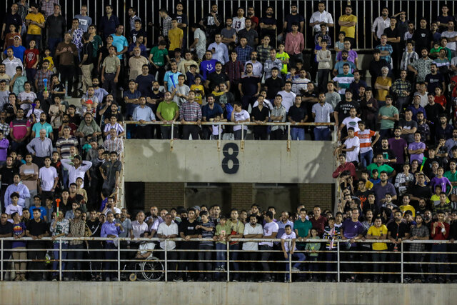 برد شاگردان اخباری در ترافیک سکوهای ورزشگاه نصیری