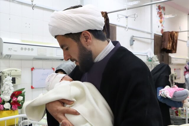 سایه پر مهر امام مهربانیها بر سر مردم باغشهر تاریخی یزد