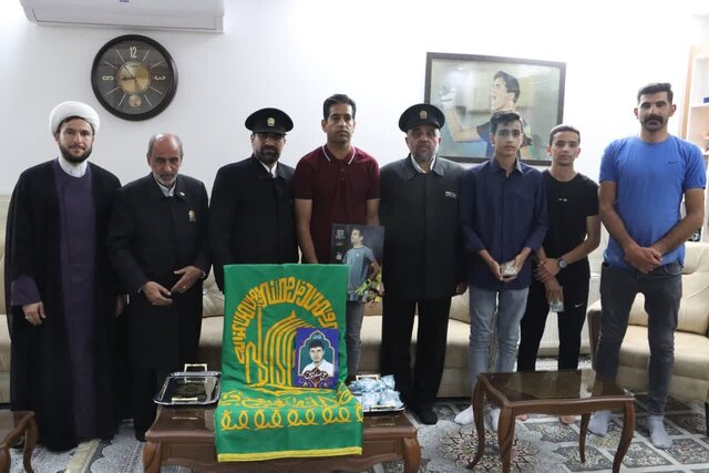 سایه پر مهر امام مهربانیها بر سر مردم باغشهر تاریخی یزد