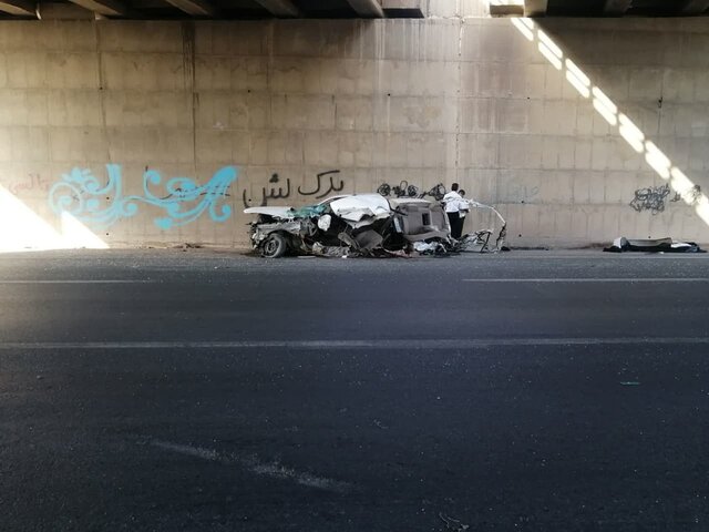 تصویر خودرو معاون فرماندار یزد واژگونی خودرو معاون فرماندار اردکان