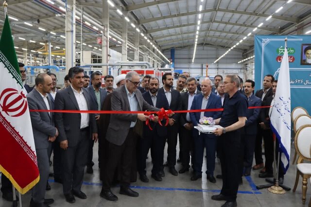 افتتاح ۵ واحد صنعتی در یزد با حضور معاون وزیر صمت