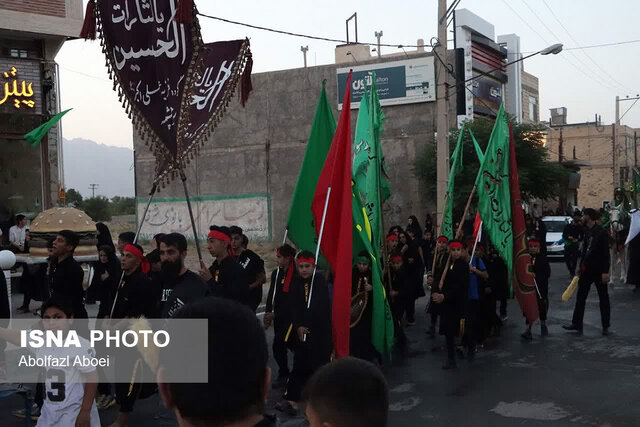 حرکت کاروان نمادین حضرت سیدالشهدا در دارالولایه مهریز