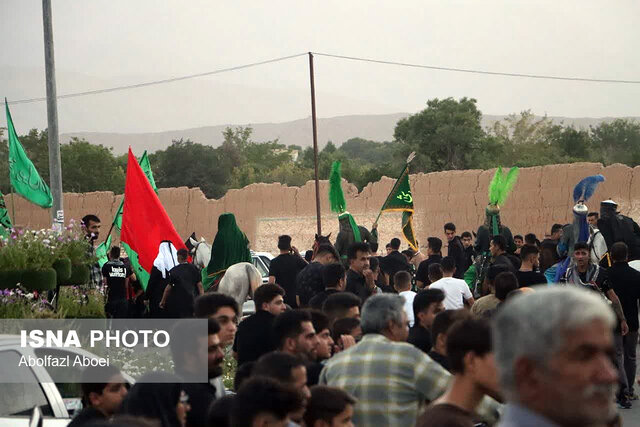 حرکت کاروان نمادین حضرت سیدالشهدا در دارالولایه مهریز