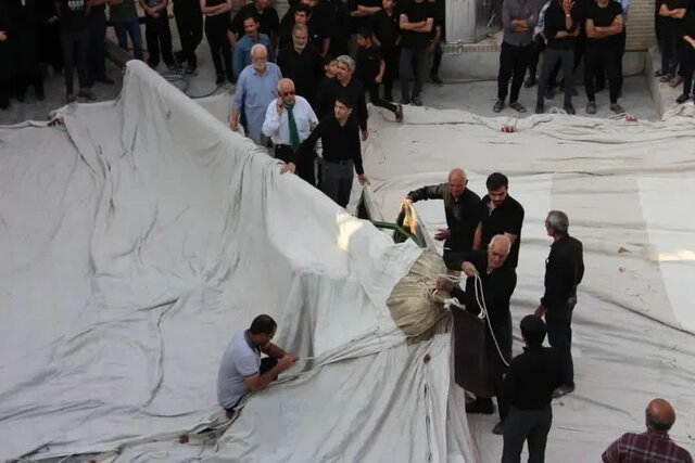 آیین ۱۲۰ ساله پوشکشی حسینیه چرخاب اردکان